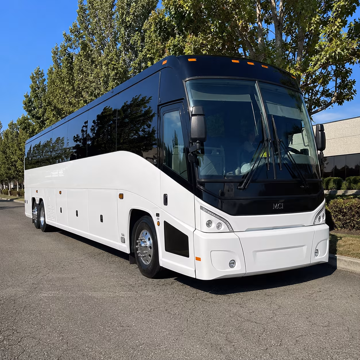 oklahoma city 50 passenger charter bus