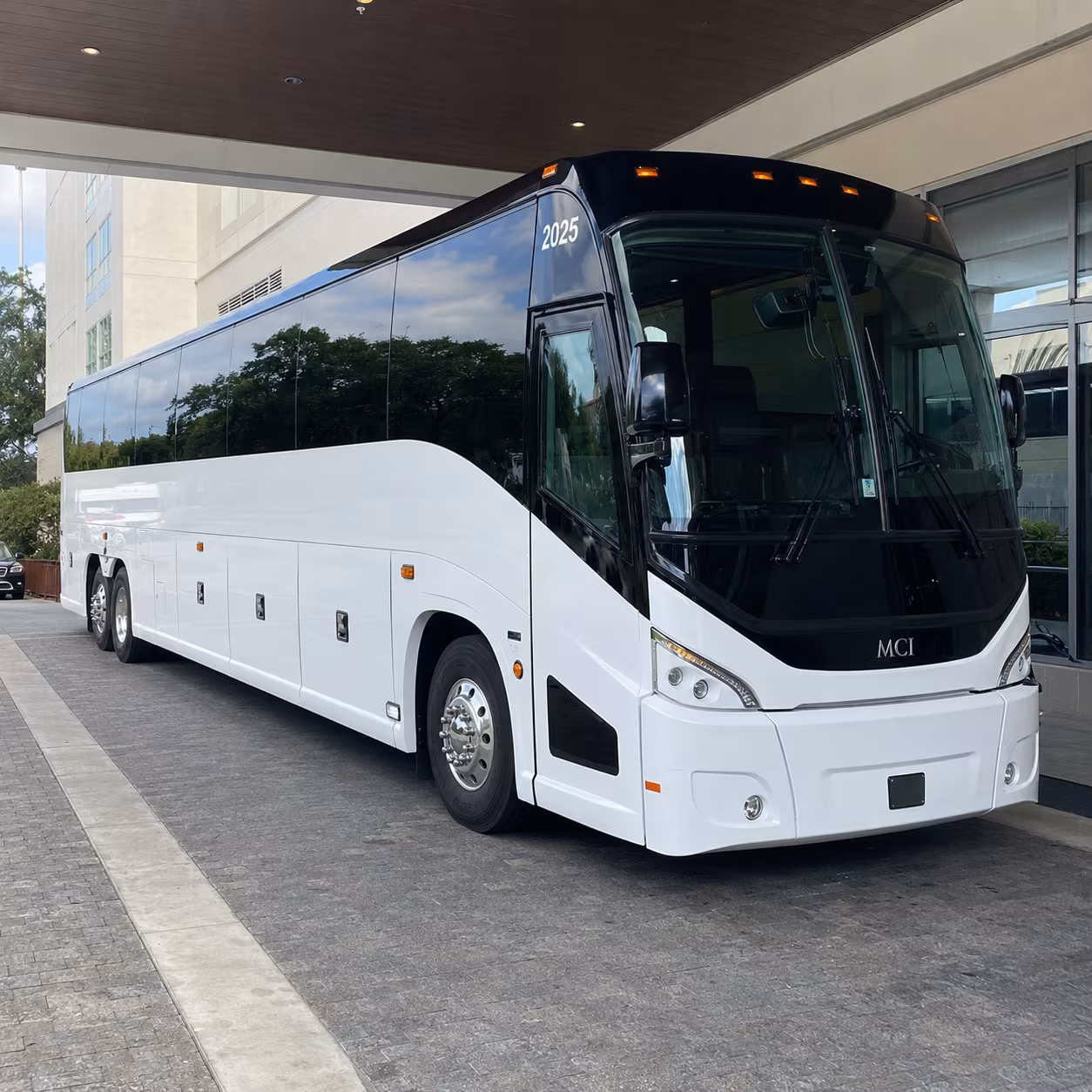 oklahoma city 54 passenger charter bus