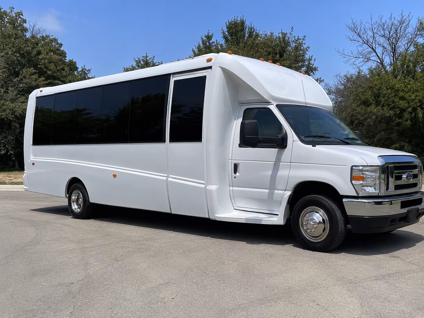 oklahoma city concert party bus rental