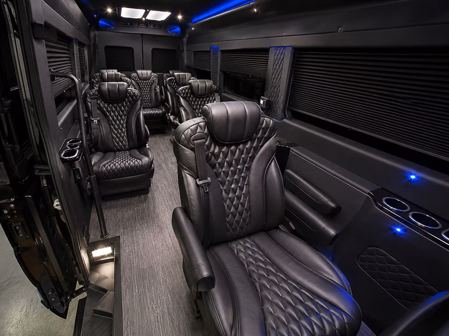 sprinter van and minibus rentals for small group winery tours near okc